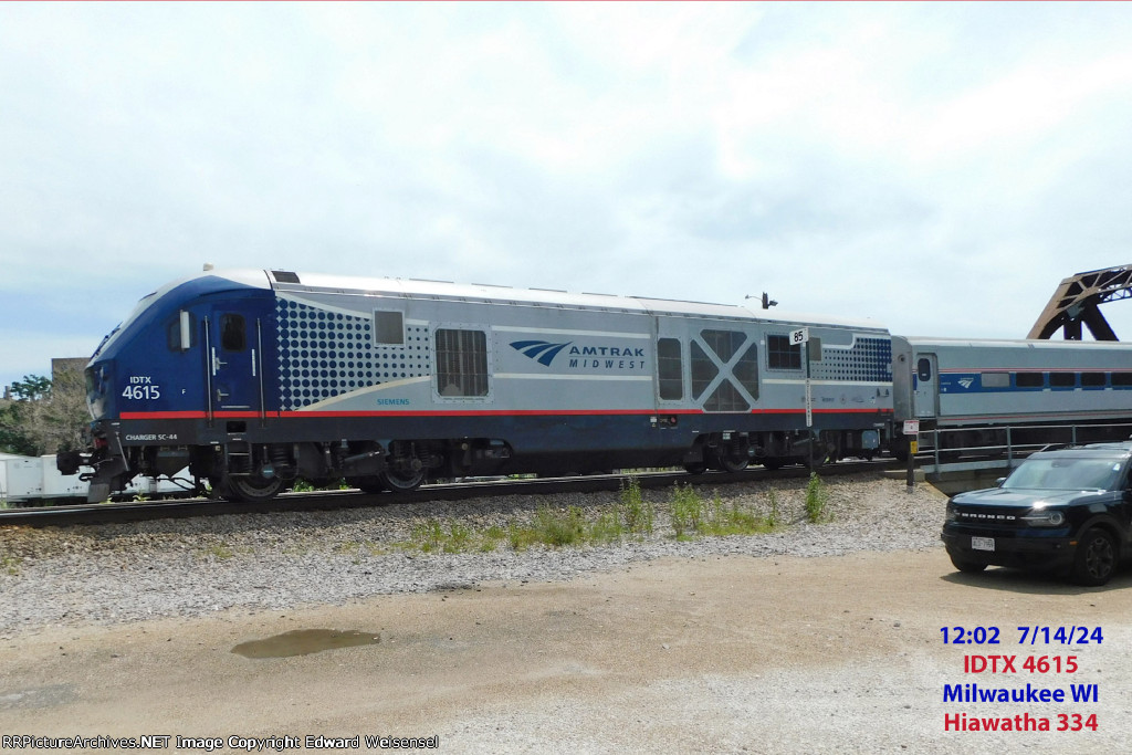 Charger 4615  on the north end of Hiawatha 334